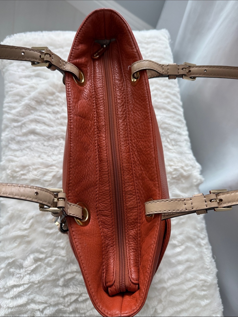 Michael Kors Jet Set Burnt Orange Leather with Contrast Handles - Picture 8 of 13